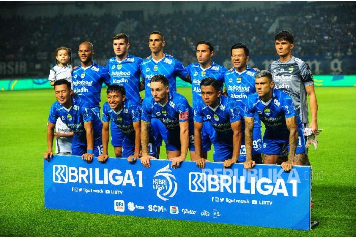 CHUTOGEL - Cerita sukses pelatih dalam membangun tim Persib Bandung